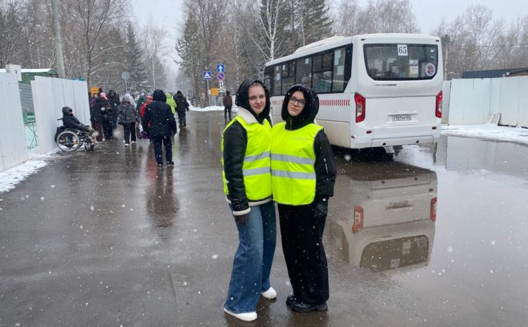  Активисты Добровольной Молодежной Дружины